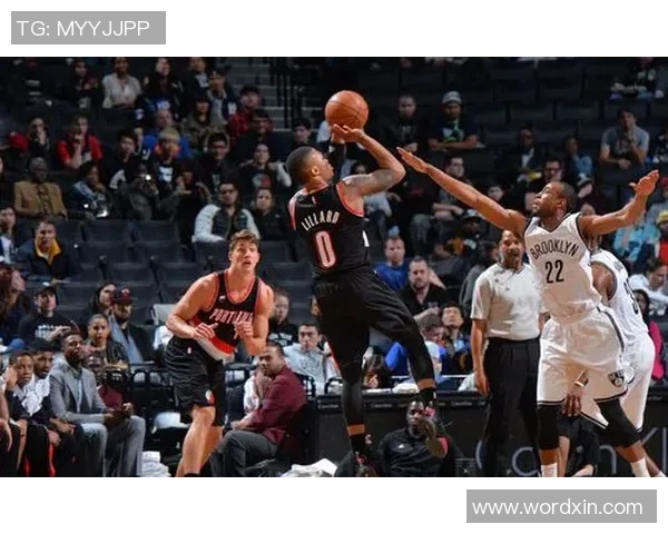 篮网与魔术激战第4节精彩回顾球员表现与关键时刻分析